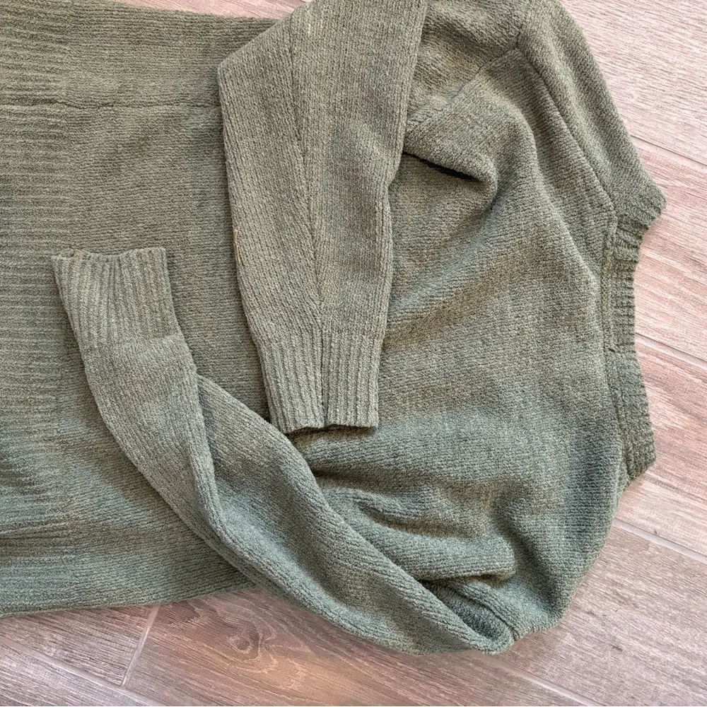 Life Is Good Olive Grateful Pullover - Picture 5 of 5